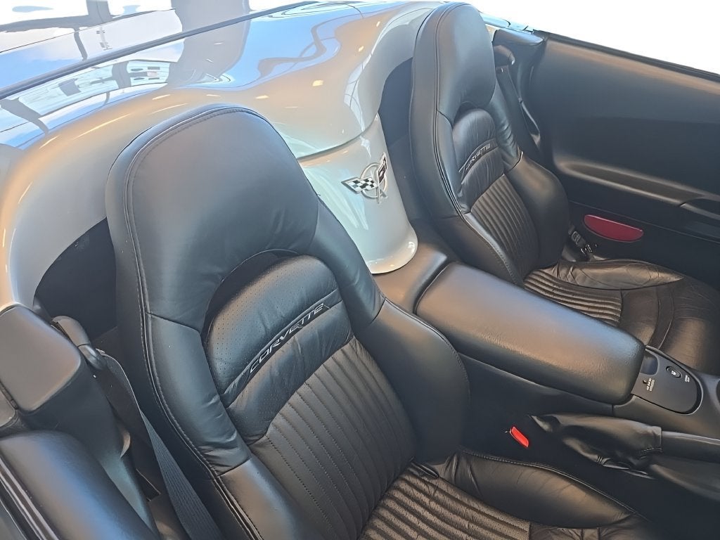 2003 Chevrolet Corvette Base