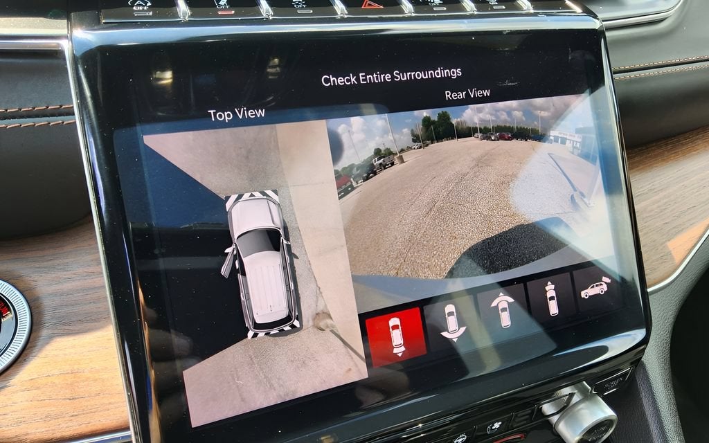2023 Jeep Grand Cherokee L Summit