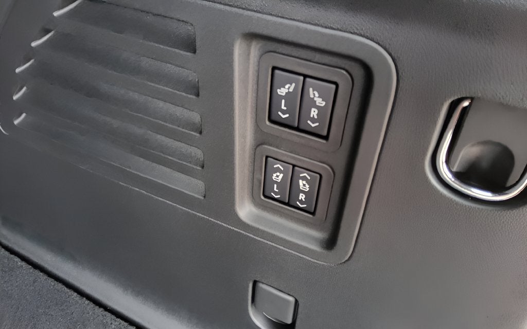 2027 GMC Acadia Denali Ultimate