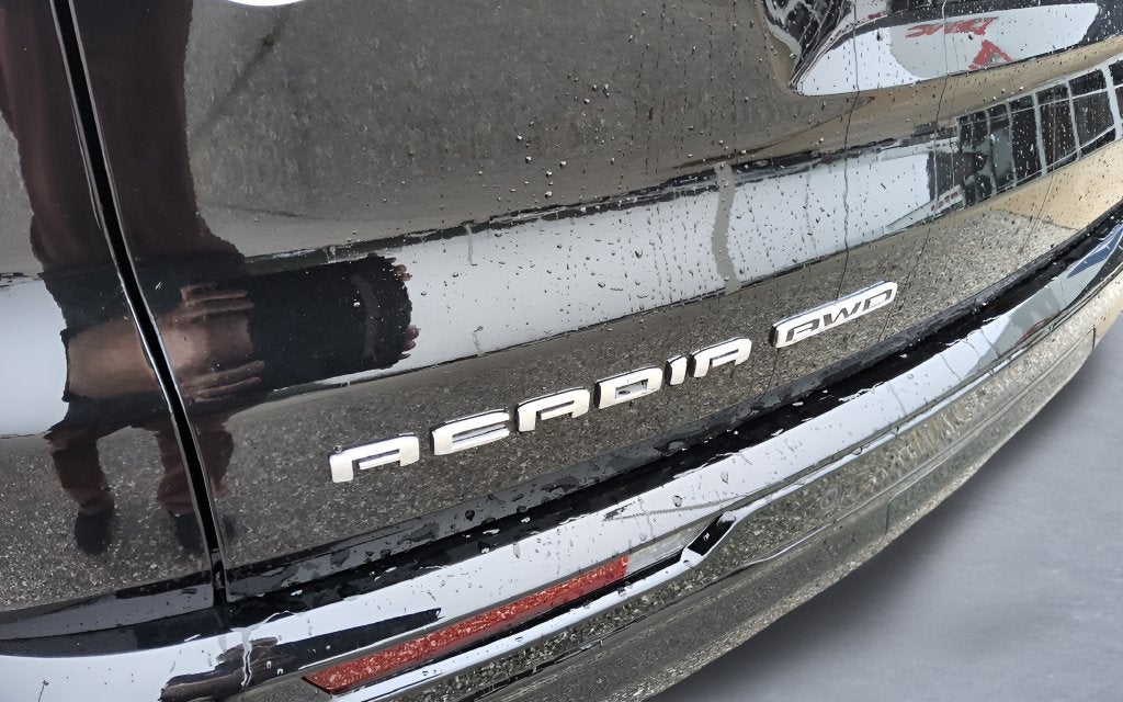 2027 GMC Acadia Denali Ultimate
