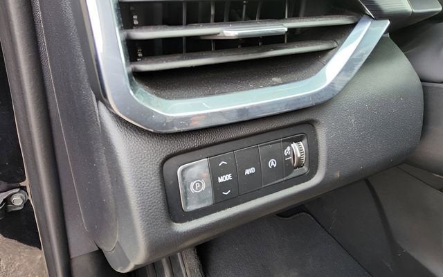 2024 GMC Acadia Elevation