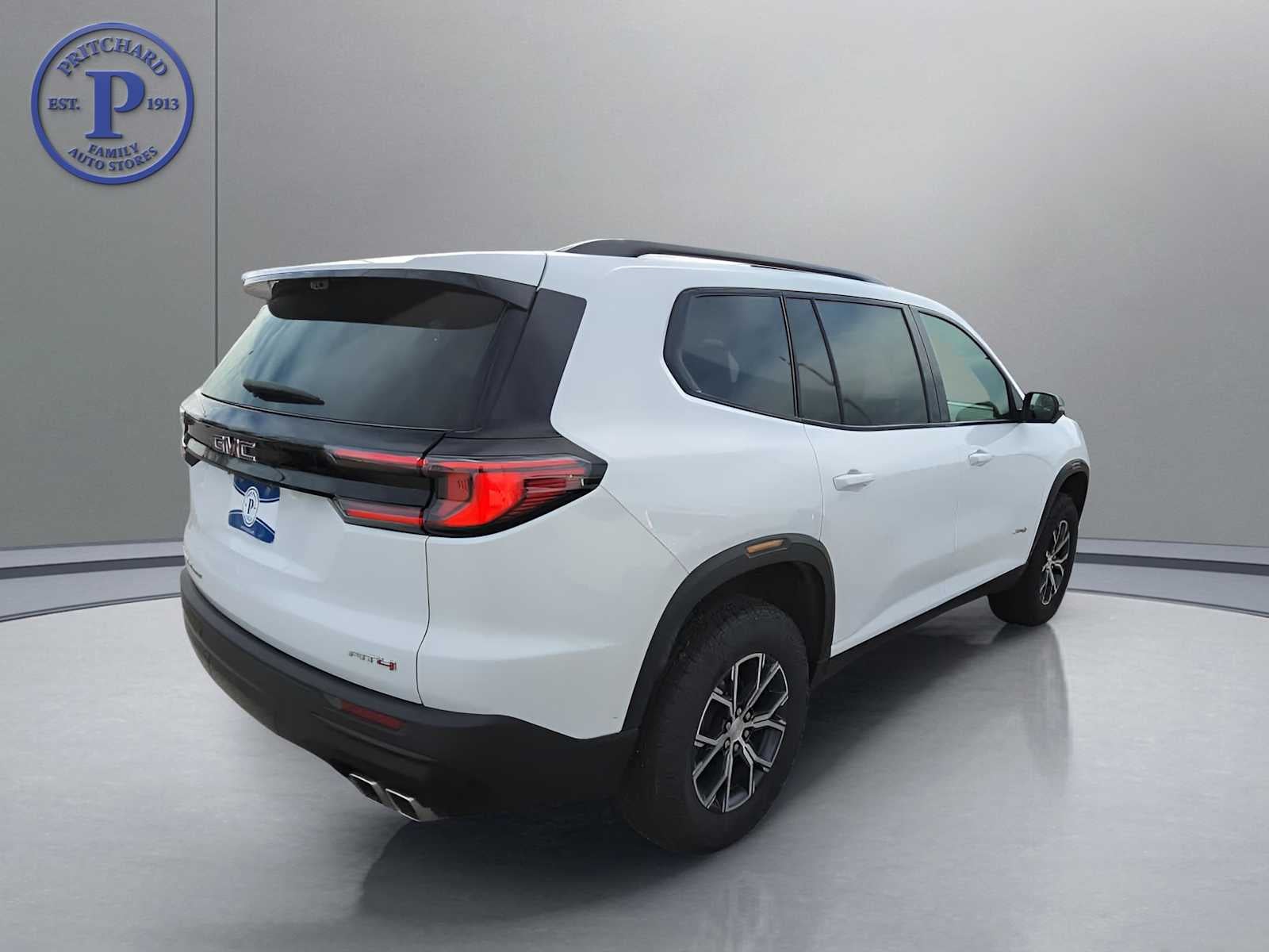 2024 GMC Acadia AT4
