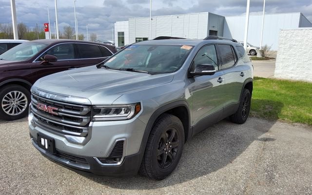 2023 GMC Acadia AT4