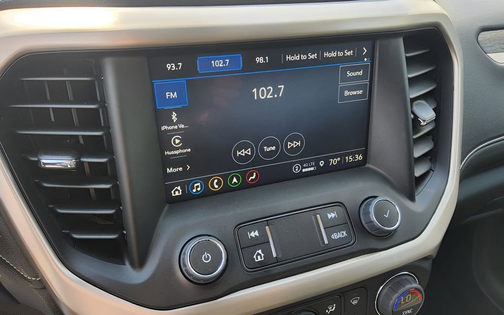 2023 GMC Acadia Denali