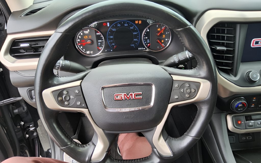 2022 GMC Acadia Denali