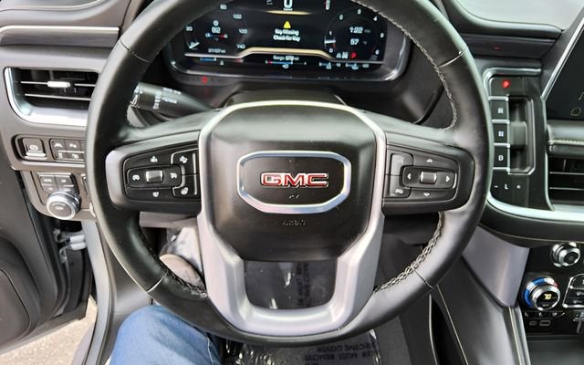 2024 GMC Yukon XL SLT