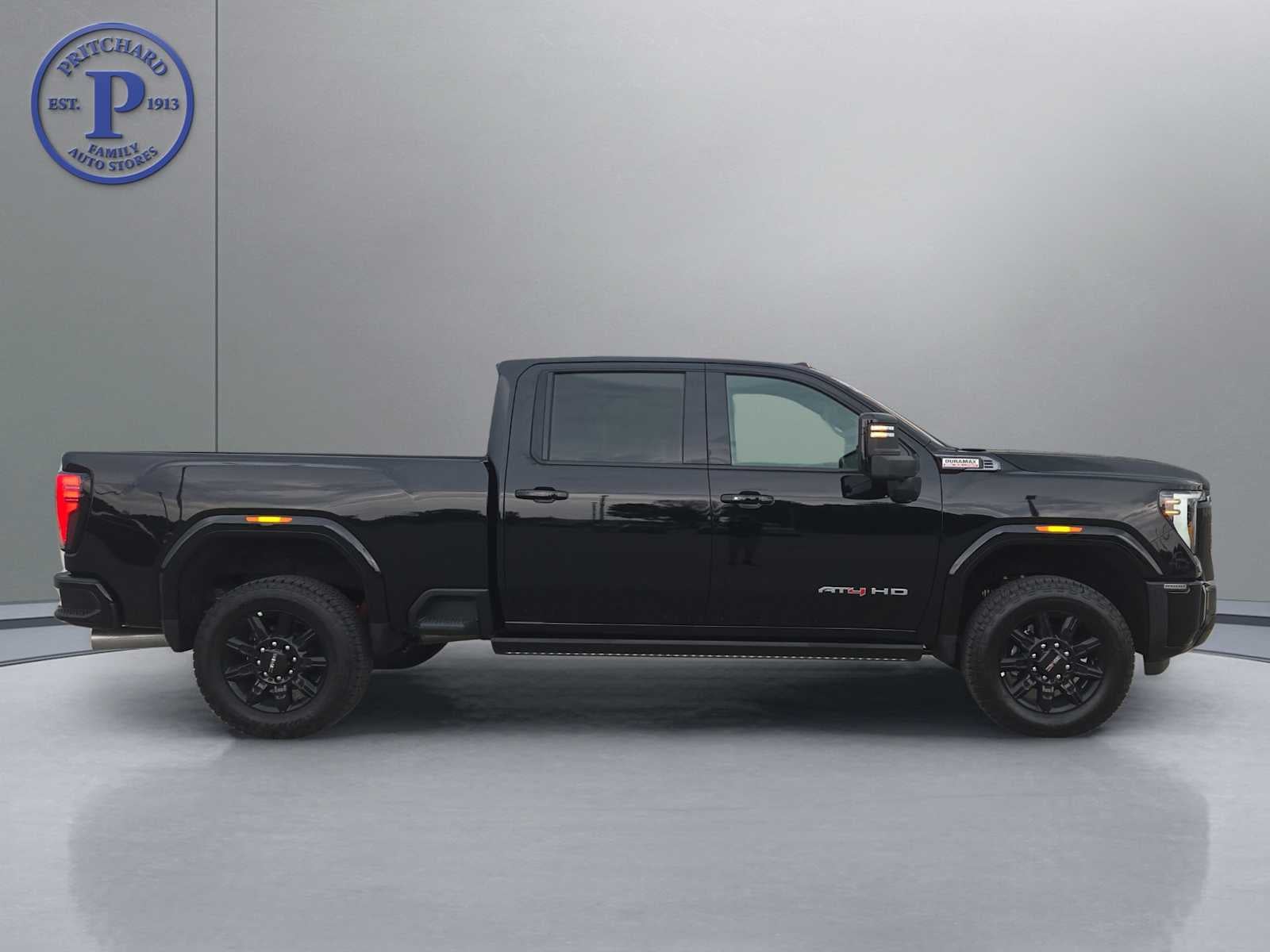 2025 GMC Sierra 2500 HD AT4