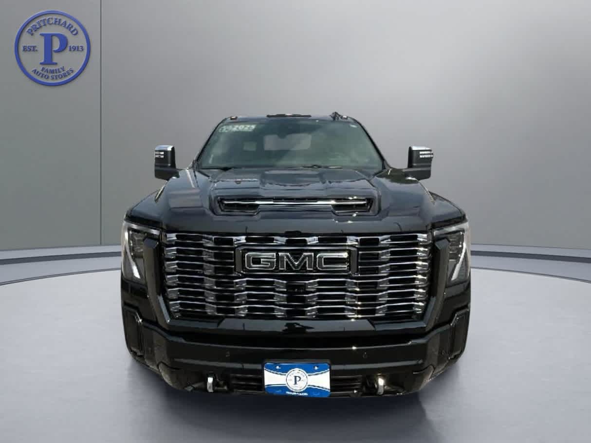 2025 GMC Sierra 3500 HD Denali Ultimate