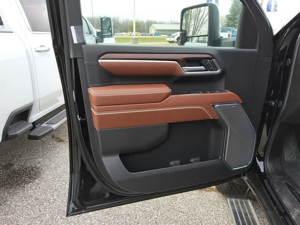 2025 GMC Sierra 3500 HD Denali Ultimate