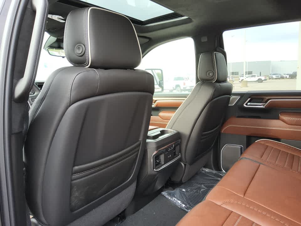 2025 GMC Sierra 3500 HD Denali Ultimate