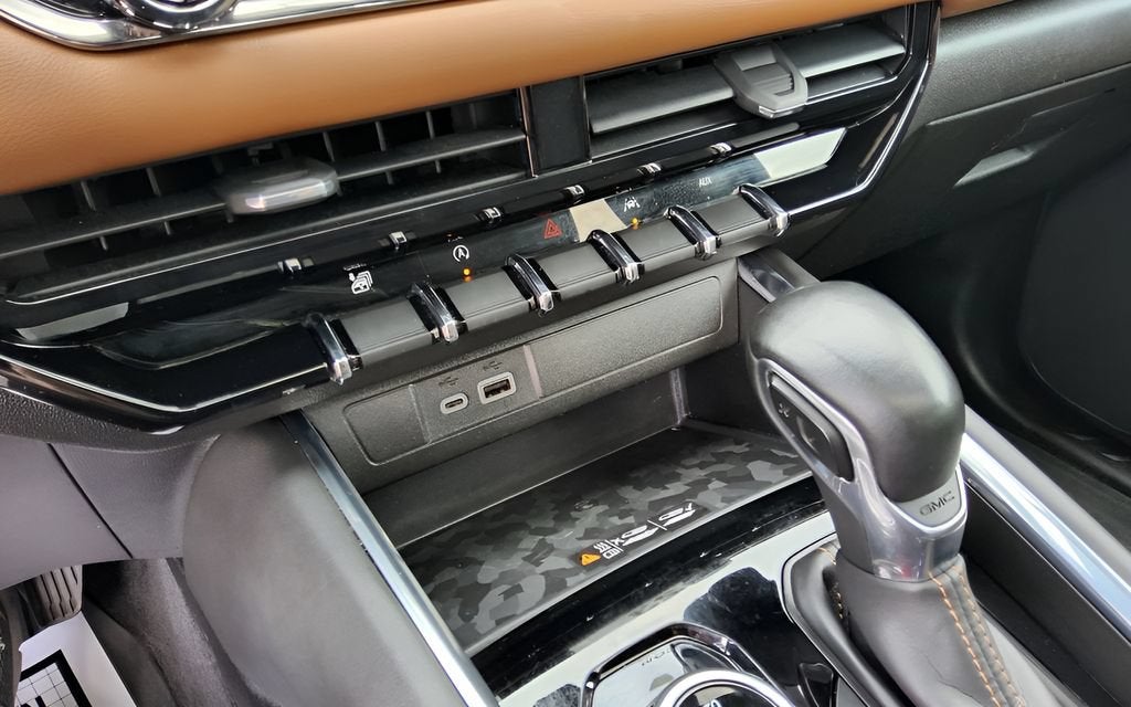 2023 GMC Canyon 4WD AT4