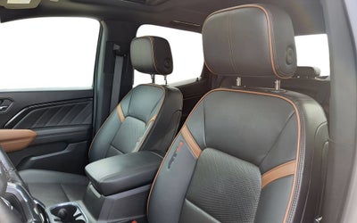2023 GMC Canyon 4WD AT4