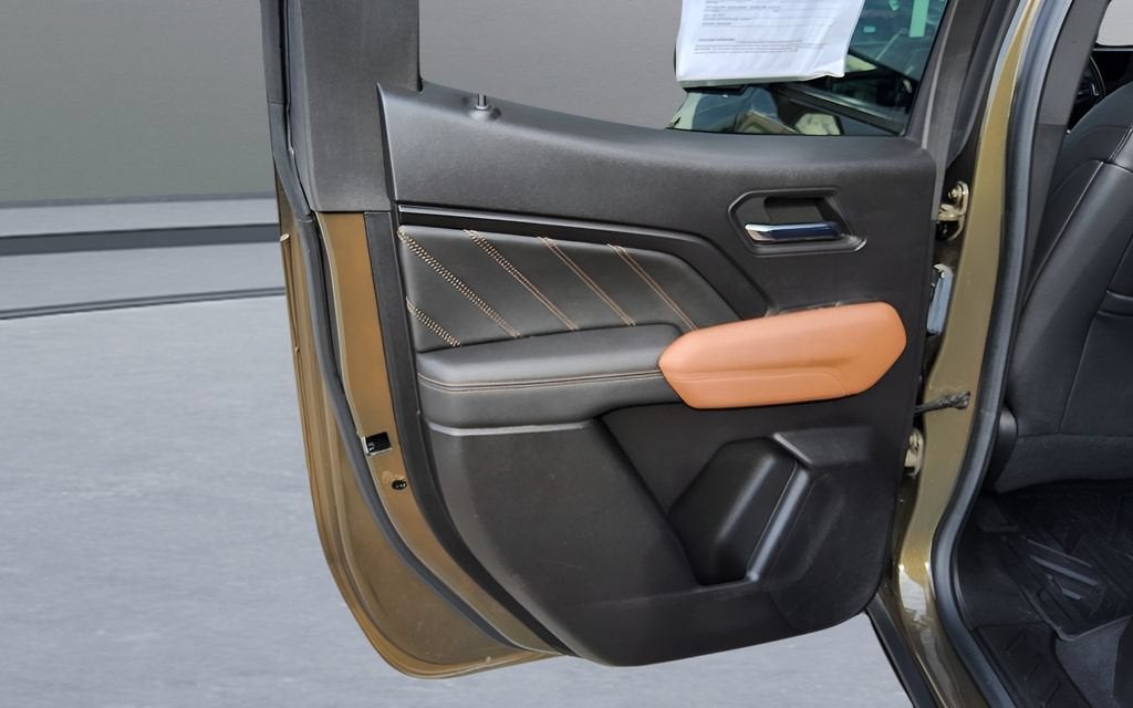 2023 GMC Canyon 4WD AT4