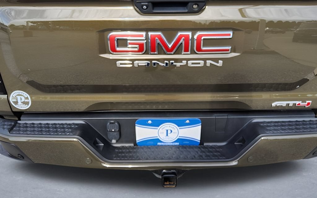 2023 GMC Canyon 4WD AT4