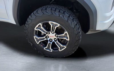 2023 GMC Canyon AT4