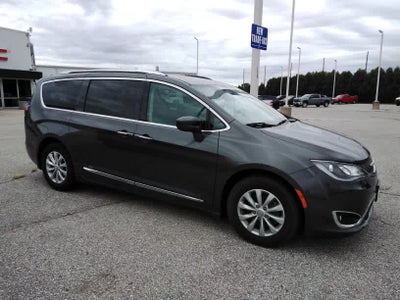 2018 Chrysler Pacifica Base