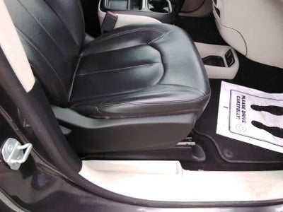 2018 Chrysler Pacifica Base