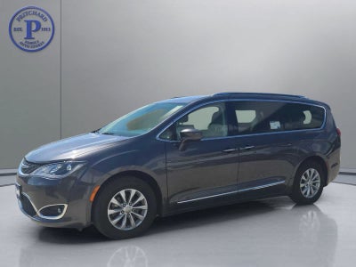 2018 Chrysler Pacifica Base