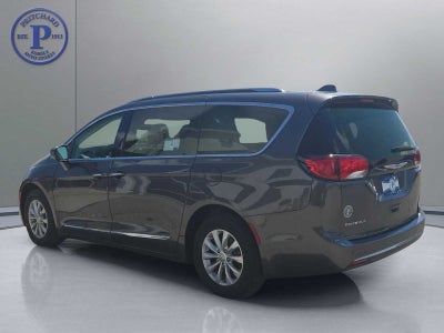 2018 Chrysler Pacifica Base