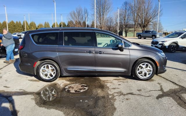 2020 Chrysler Pacifica Limited