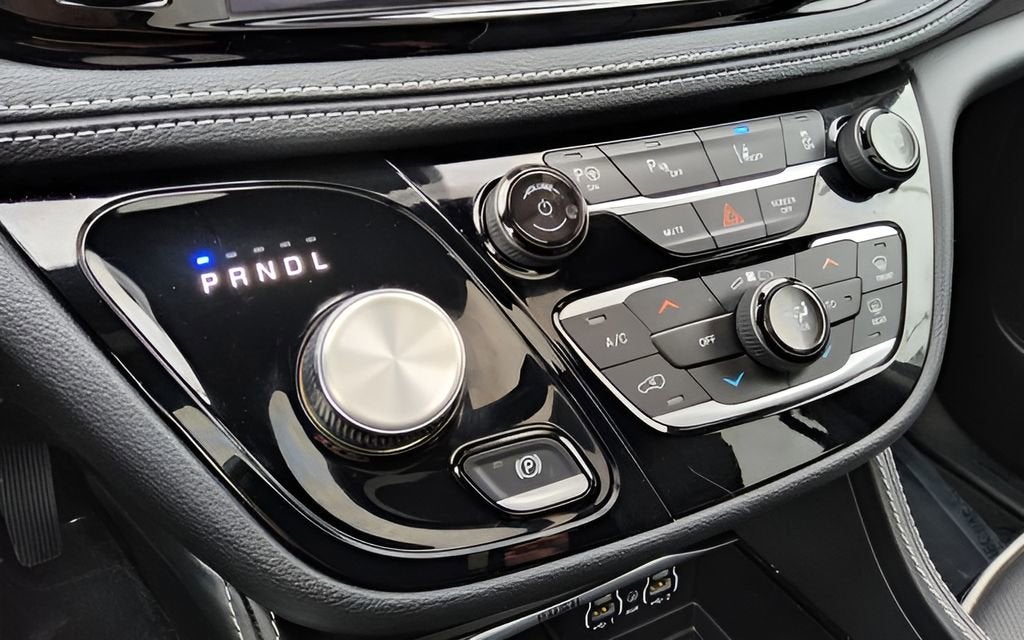 2023 Chrysler Pacifica Hybrid Limited