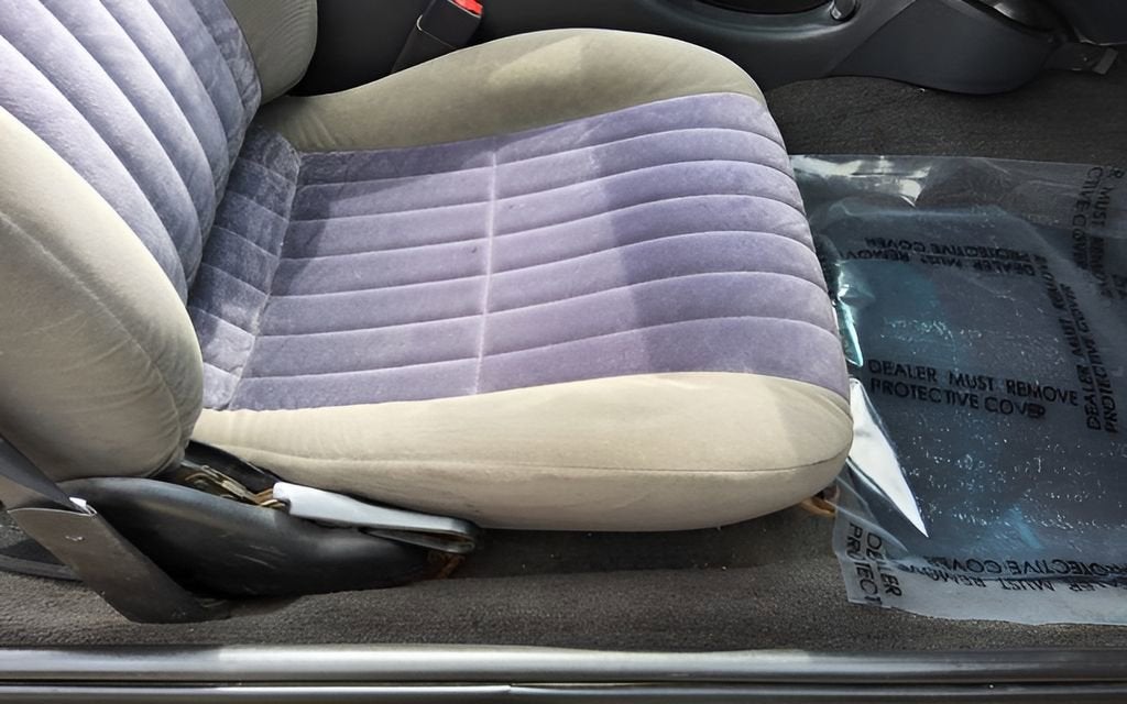 2000 Chevrolet Camaro Base