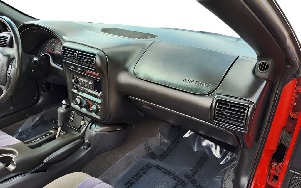 2000 Chevrolet Camaro Base