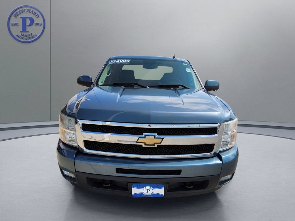 Used 2009 Chevrolet Silverado 1500 LTZ with VIN 3GCEK33369G262458 for sale in Mason City, IA