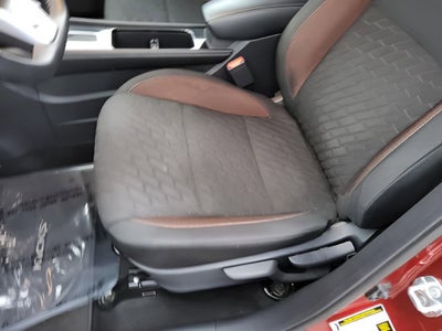 2021 Nissan Kicks SR