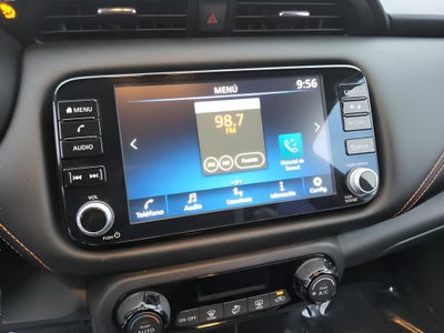 2021 Nissan Kicks SR