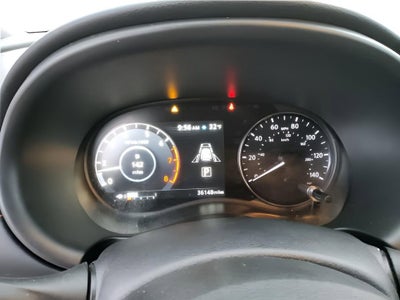 2021 Nissan Kicks SR