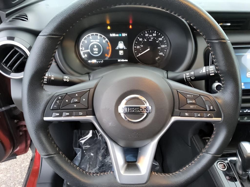 2021 Nissan Kicks SR