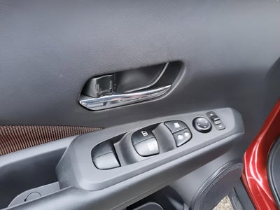 2021 Nissan Kicks SR