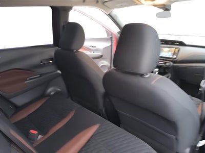 2021 Nissan Kicks SR