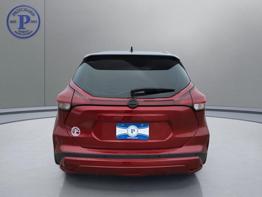 2021 Nissan Kicks SR