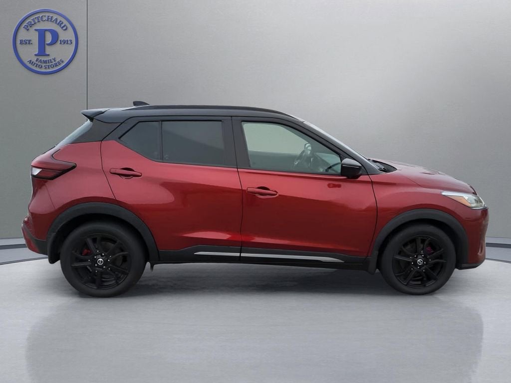 2021 Nissan Kicks SR
