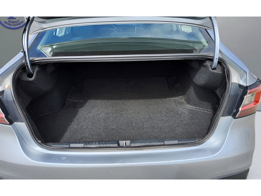 2022 Subaru Legacy Base