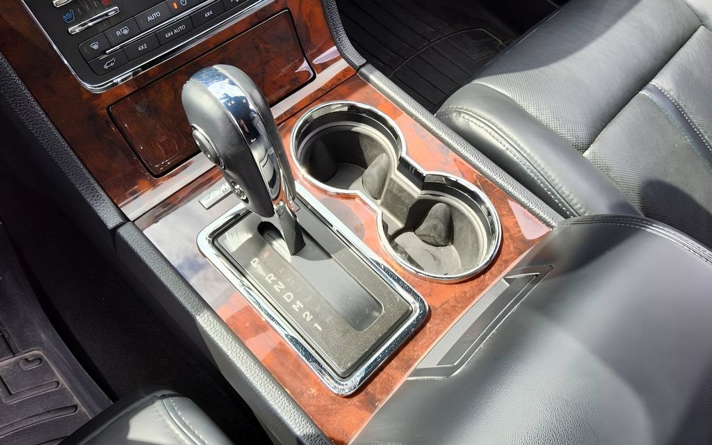 2015 Lincoln Navigator Base