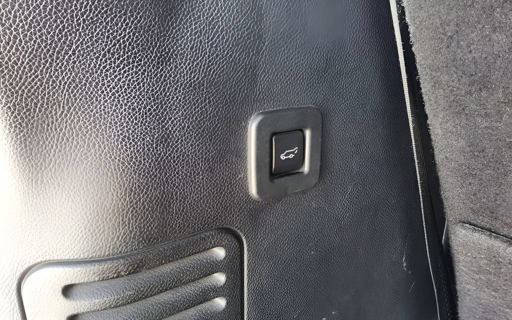 2015 Lincoln Navigator Base