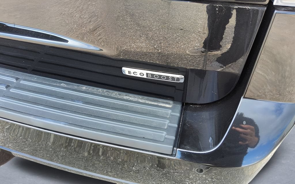 2015 Lincoln Navigator Base