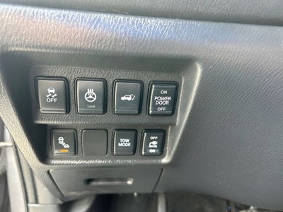 2017 Nissan Pathfinder SL