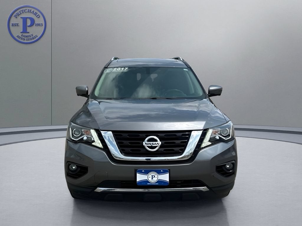 2017 Nissan Pathfinder SL