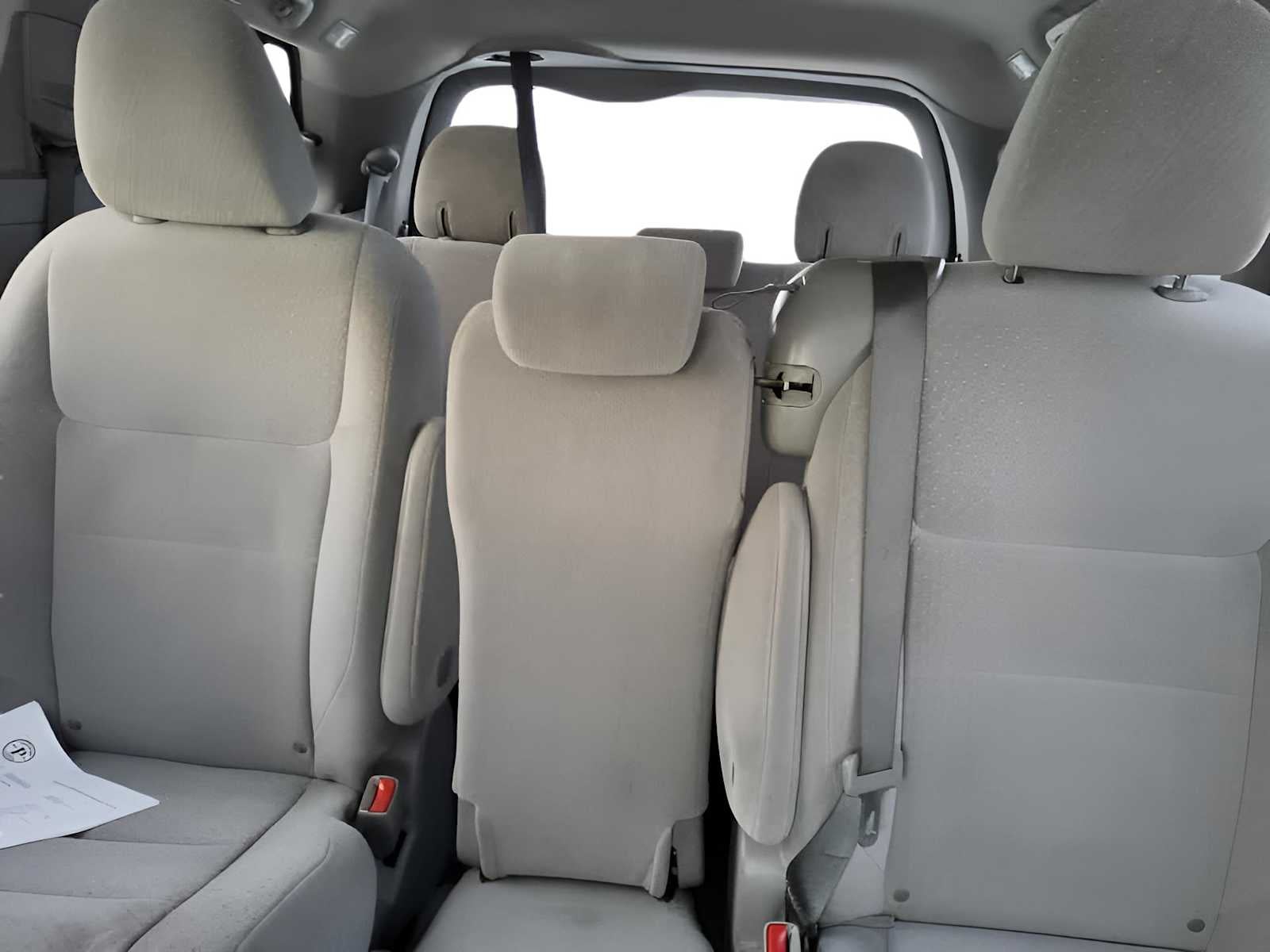 2020 Toyota Sienna LE Auto Access Seat
