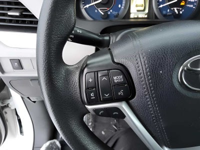 2020 Toyota Sienna LE Auto Access Seat