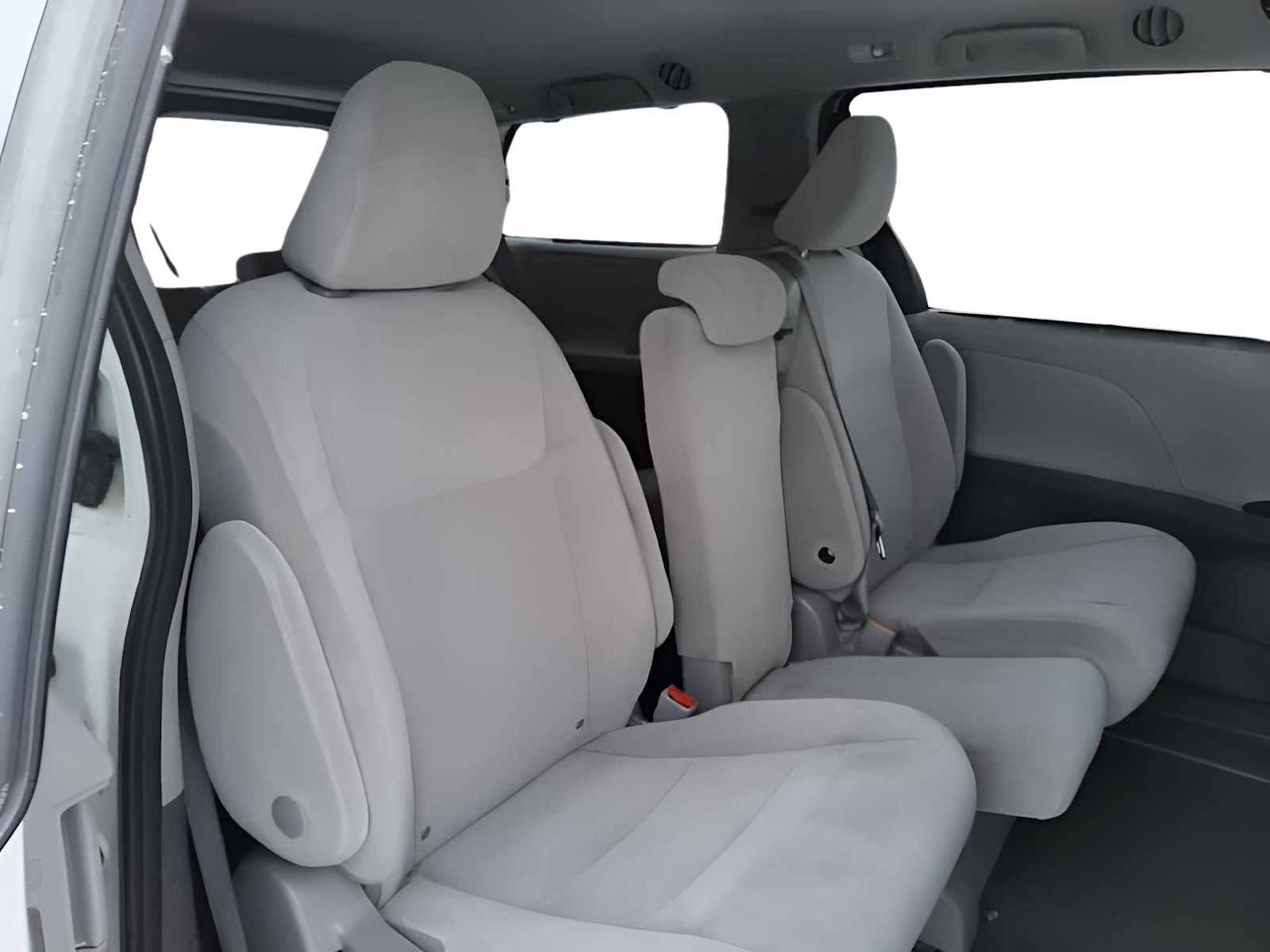 2020 Toyota Sienna LE Auto Access Seat