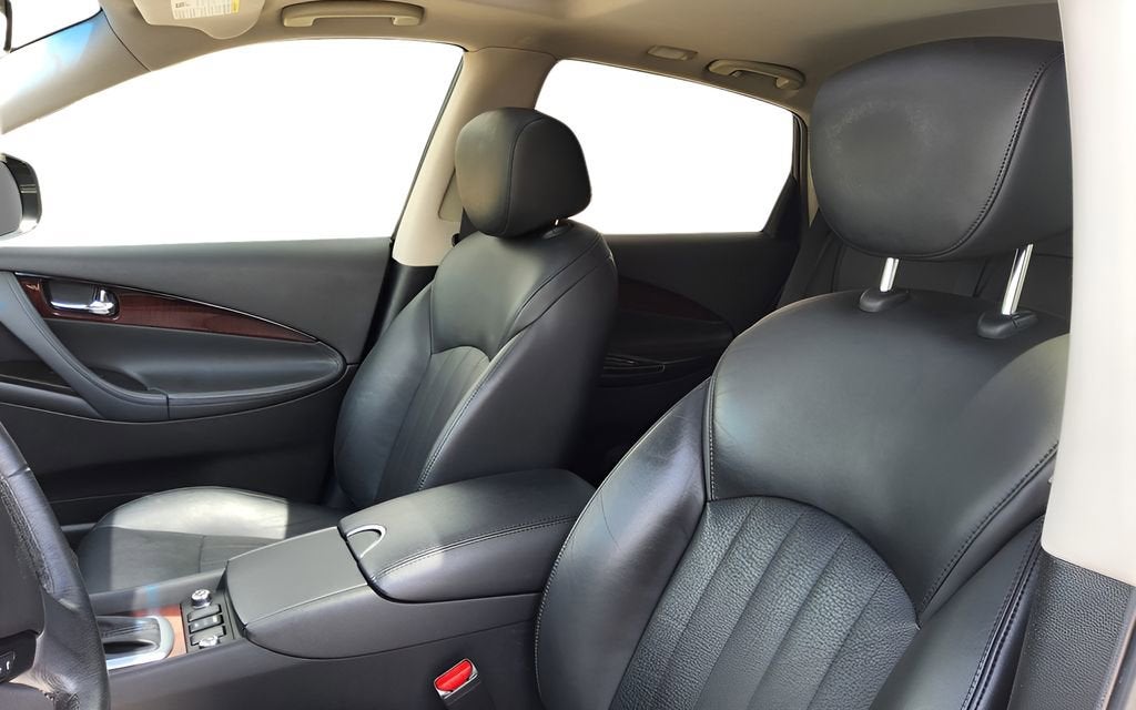 2016 INFINITI QX50 Base